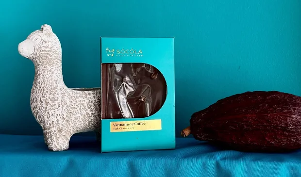 Chocolate Bar box with cut out window