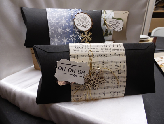 bulk black pillow boxes