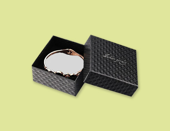 bracelet square packaging
