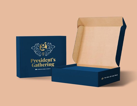 holiday mailer packaging