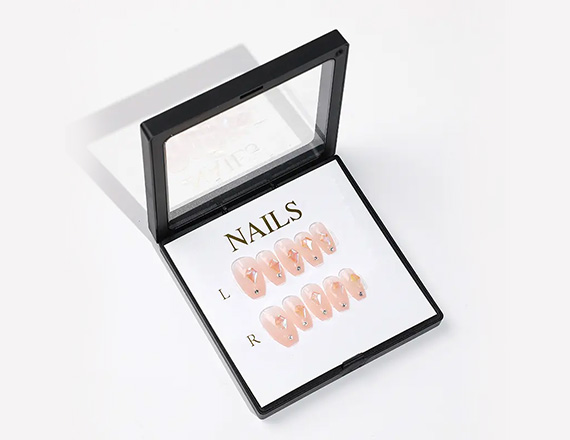 nails box