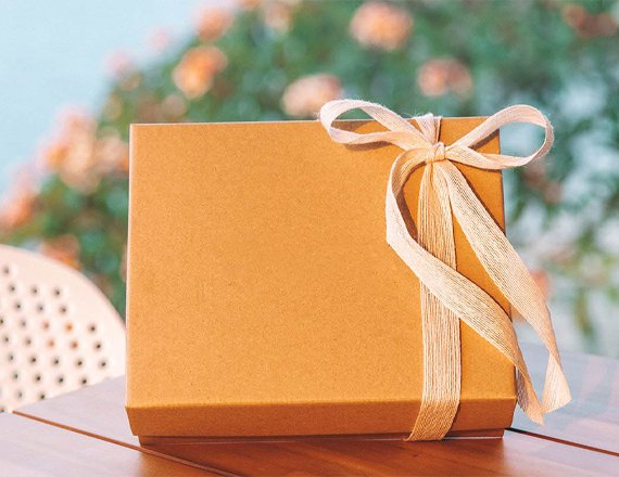 sustainable gift box